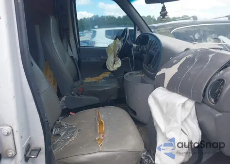 1999 Ford E-150 Commercial/Recreational из США, поврежденный, VIN 1FTRE14W7XHC27761